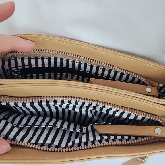 ACUARIO Tan Crossbody Bag - Picture 4 of 9